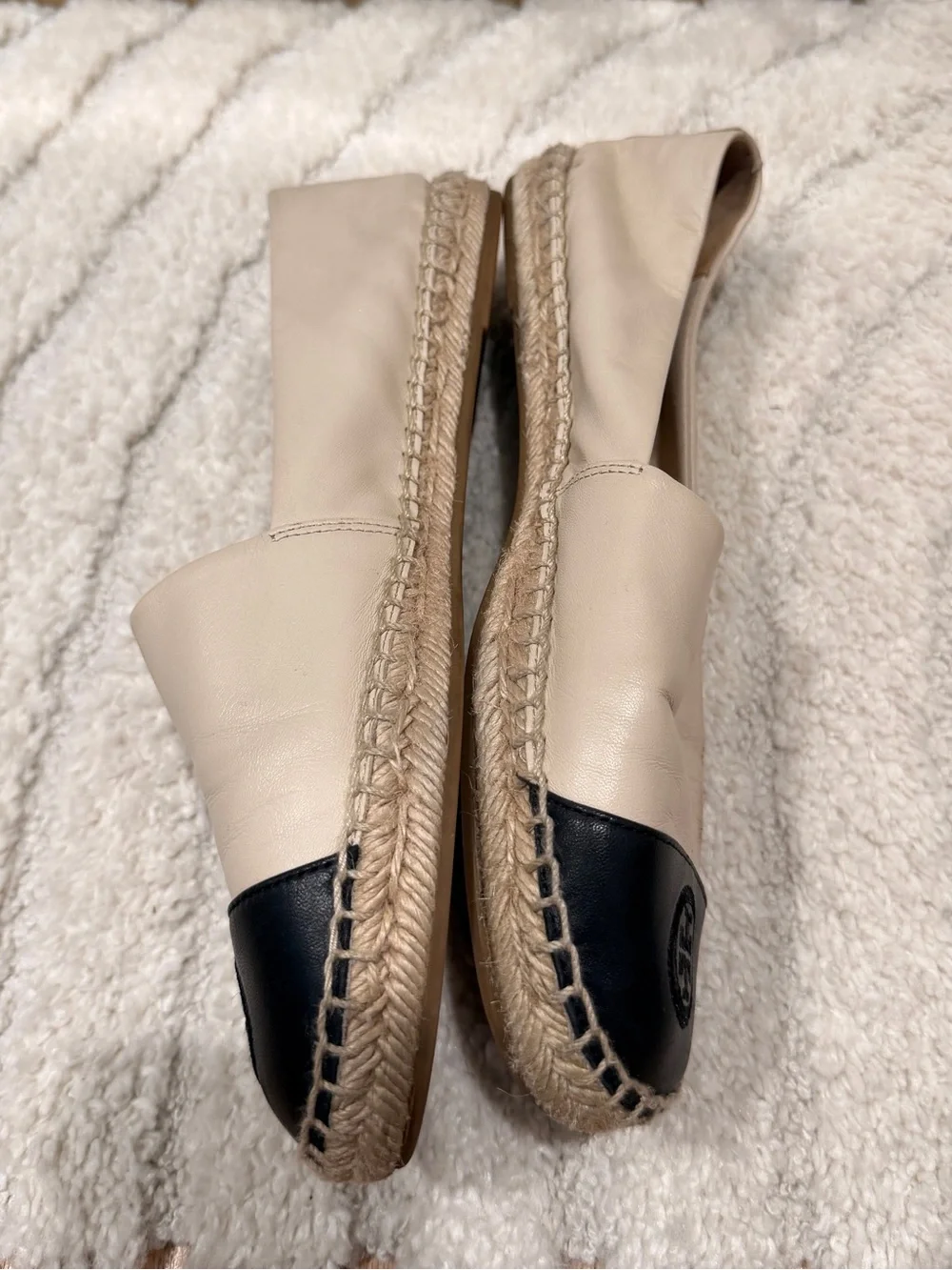 Tory Burch Colorblock Beige and Black Leather Espadrille Flats in sz. 8